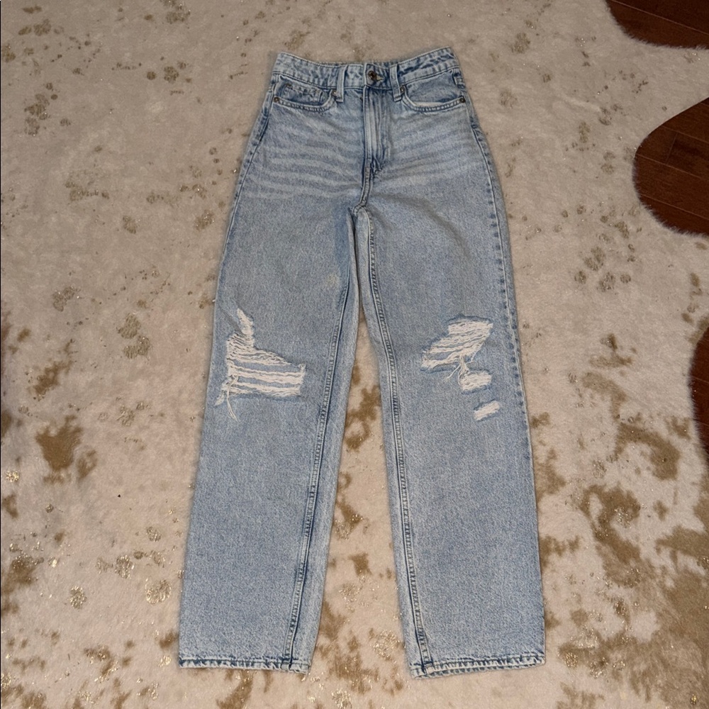 & Denim Loose Straight High Rise Light Blue Distressed Denim size 0